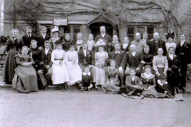 Reduced wedding 1900