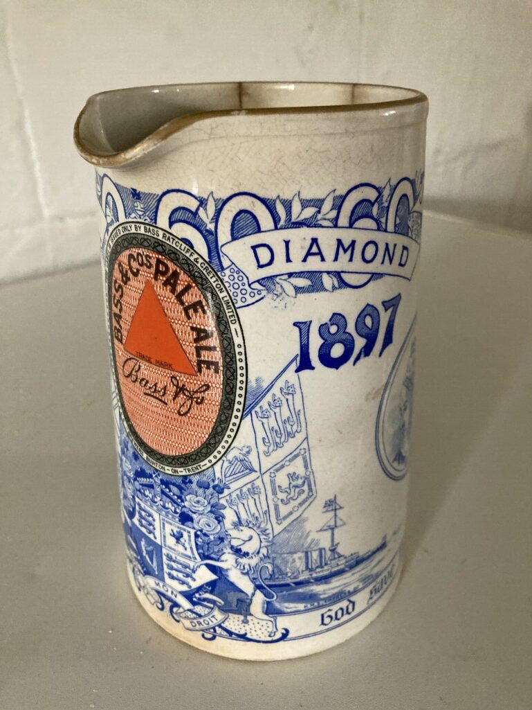 Hookings diamond jug